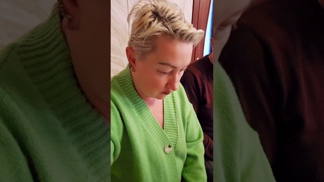 Зачем сняла