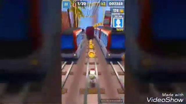 Я играю в Subway Surfers