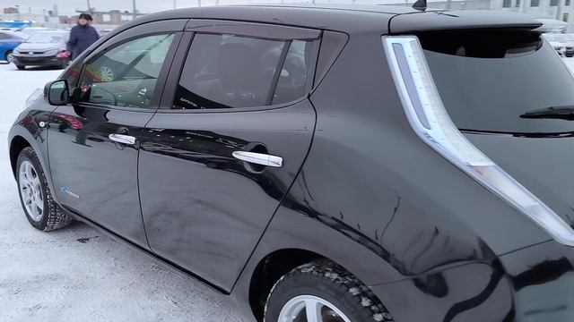 Nissan Leaf л. Электрокар АКПП  (109 л.с.) 2014