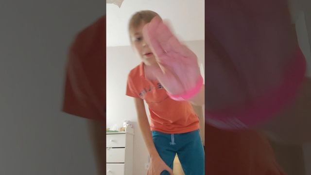 1000027704.mp4