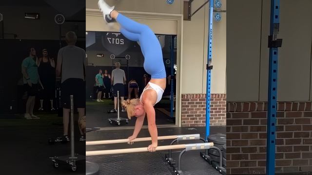 Beautiful CrossFit Girl Does This Tough Workout   #crossfit  #Yoga #Fitness #Bodybuilding