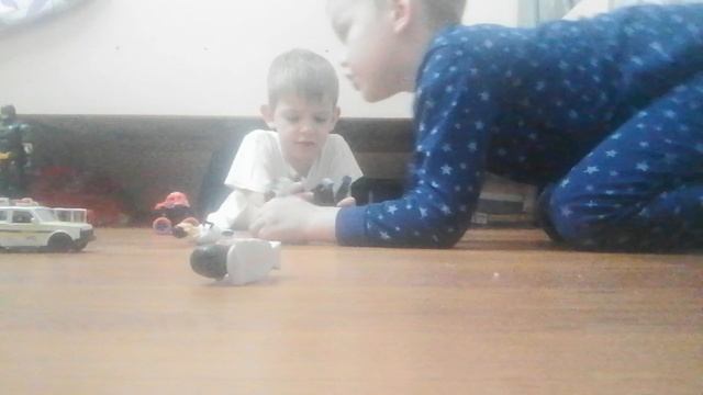 4серия показали базу.