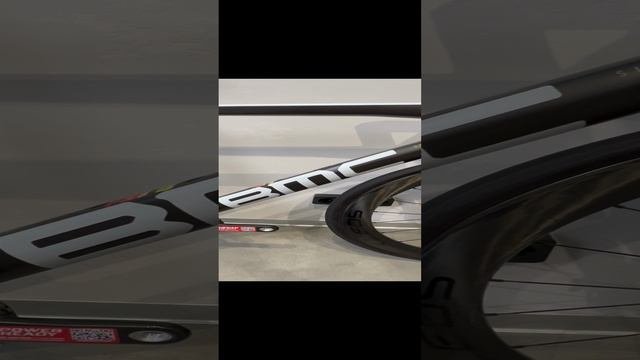 BMC Teammachine SLR 01 MOD x SRAM Force AXS x Miche Kleos 50