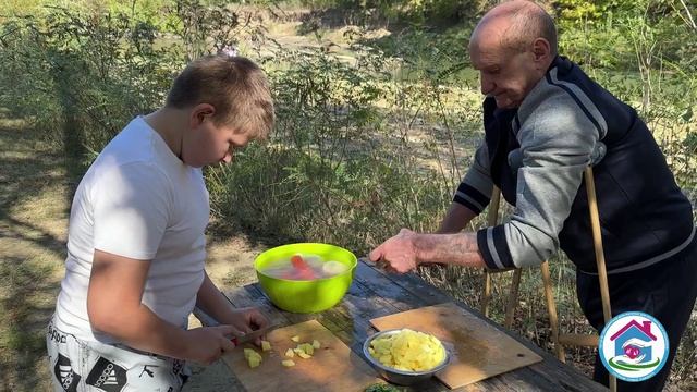Поездка на рыбалку «Рыбак рыбака, видит из далека»  | Армавирский дом-интернат