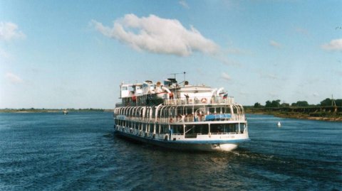 Видео из прошлого! Т\Х "Афанасий Никитин" в 2003 году.