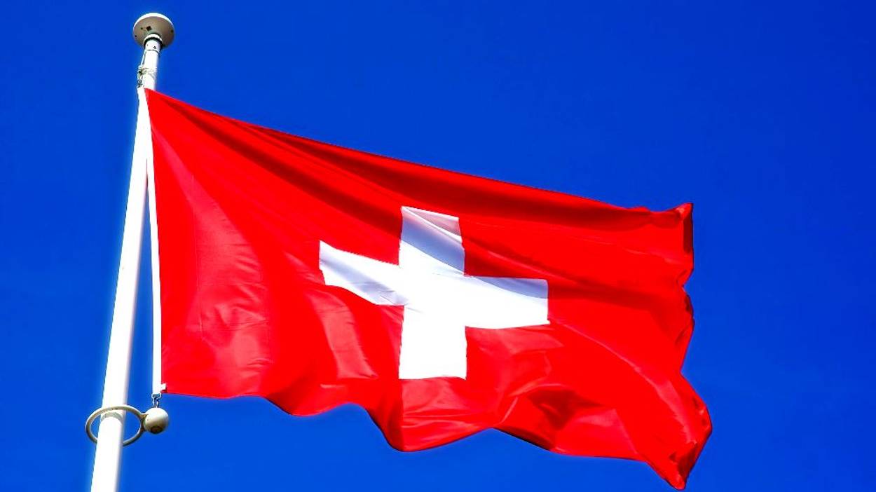 В Швейцарии оценили вероятность прохода через территорию страны войск и оружия ЕС