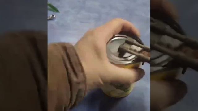 Старые приборы, которые с лёгкостью откроют любую консервную банку 19 и начала 20 веков.