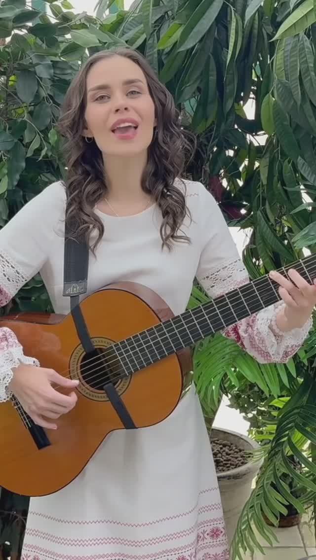Русское поле (муз. Я. Френкеля, сл. И. Гофф). Исполняет Анна Шестернина