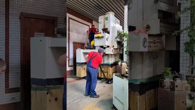 Перемещаем Гидропресс HVC-2-250