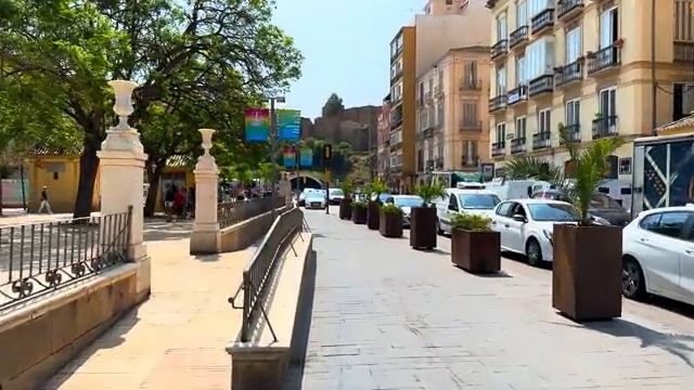 Малага Испания Детская площадка Пикассо. Пешеходная экскурсия