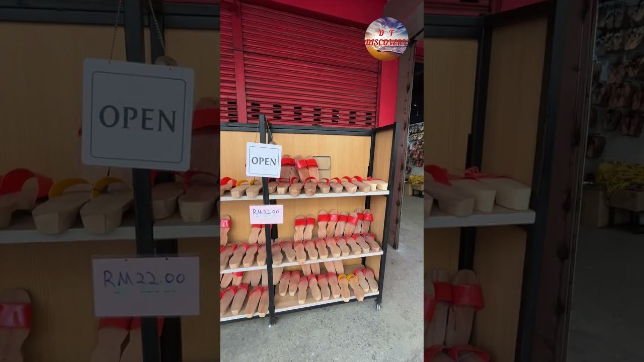 Rediscovering the Charm of Chinese Wooden Clogs #short #nostalgia
