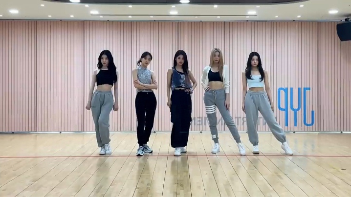 ITZY - "SNEAKERS" | Dance Practice [MIRRORED]