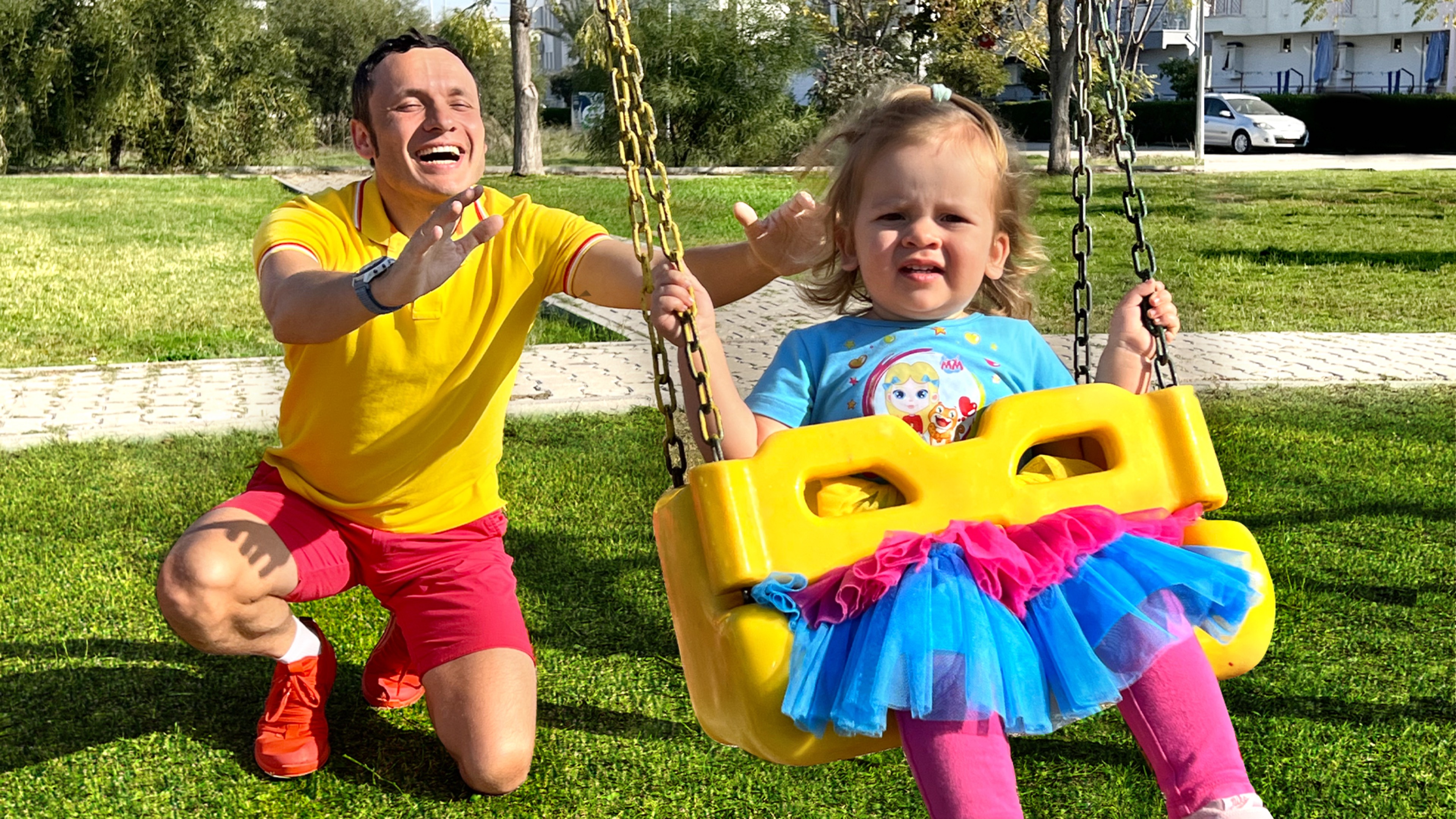 Веселая семейная песня о заботе | Детские стишки и песенки для детей | Майя и Маша