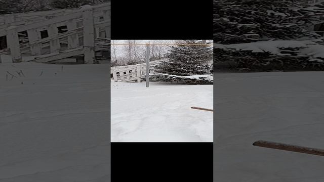 снег сугробы на улице