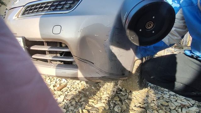 Дедовский лайфхак как убрать вмятину на бампере