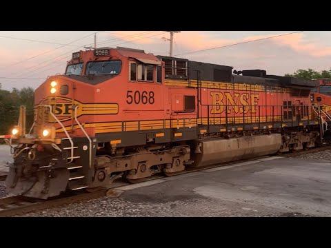 BNSF 5068 w/ 9-Unit Lashup leads manifest HTULKCK on 8/2/22