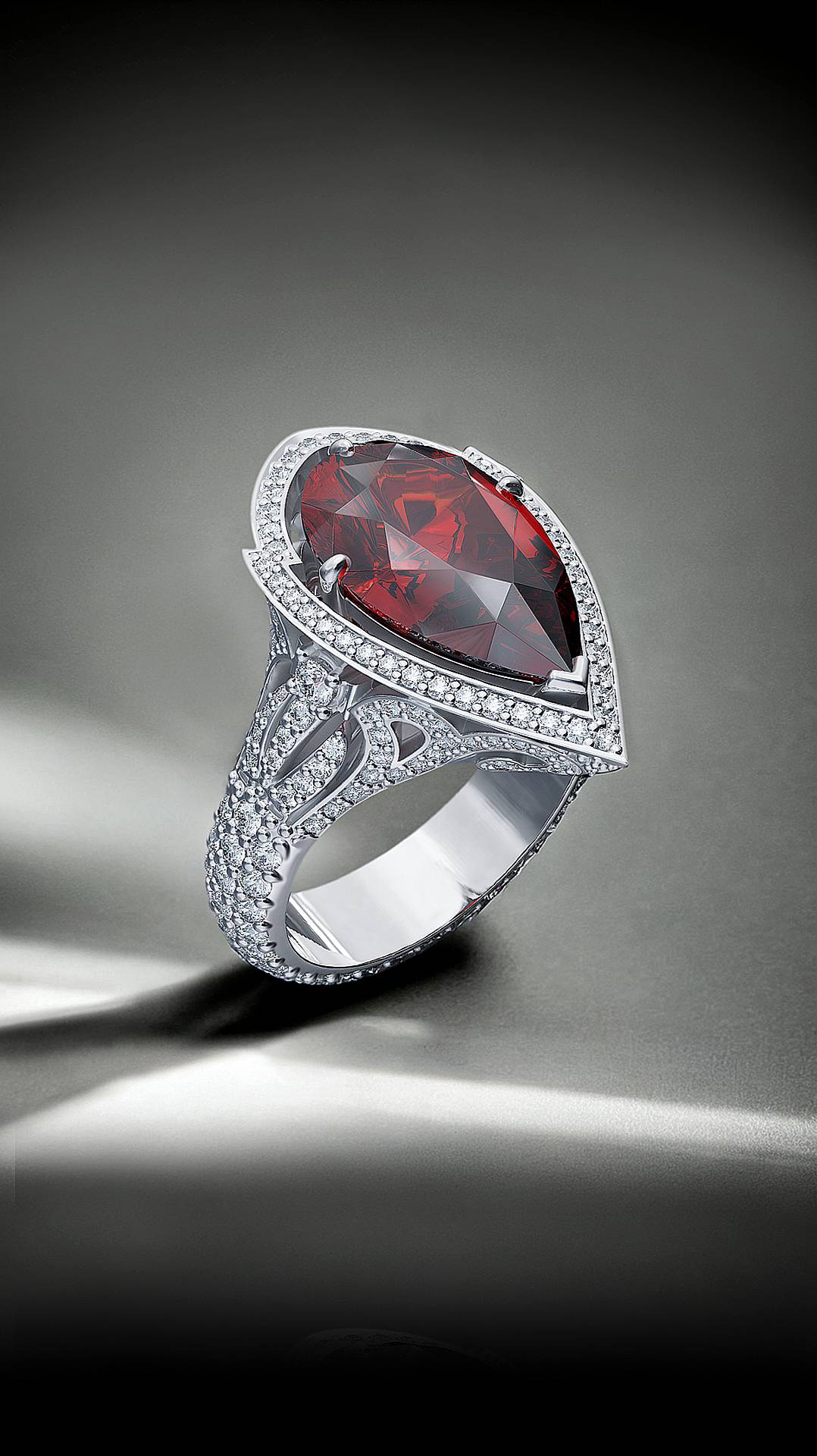 Кольцо с рубином