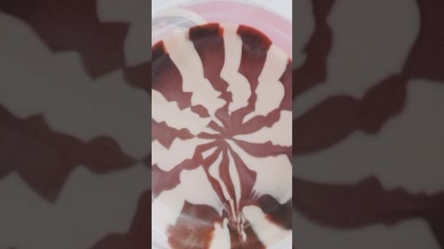 Готовим перекус😋
-банановый коктейль
-бутер с арахисовой пастой