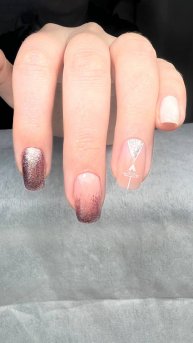 Коррекция ногтей.