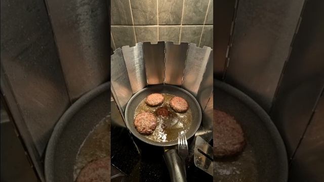 Домашний чизбургер