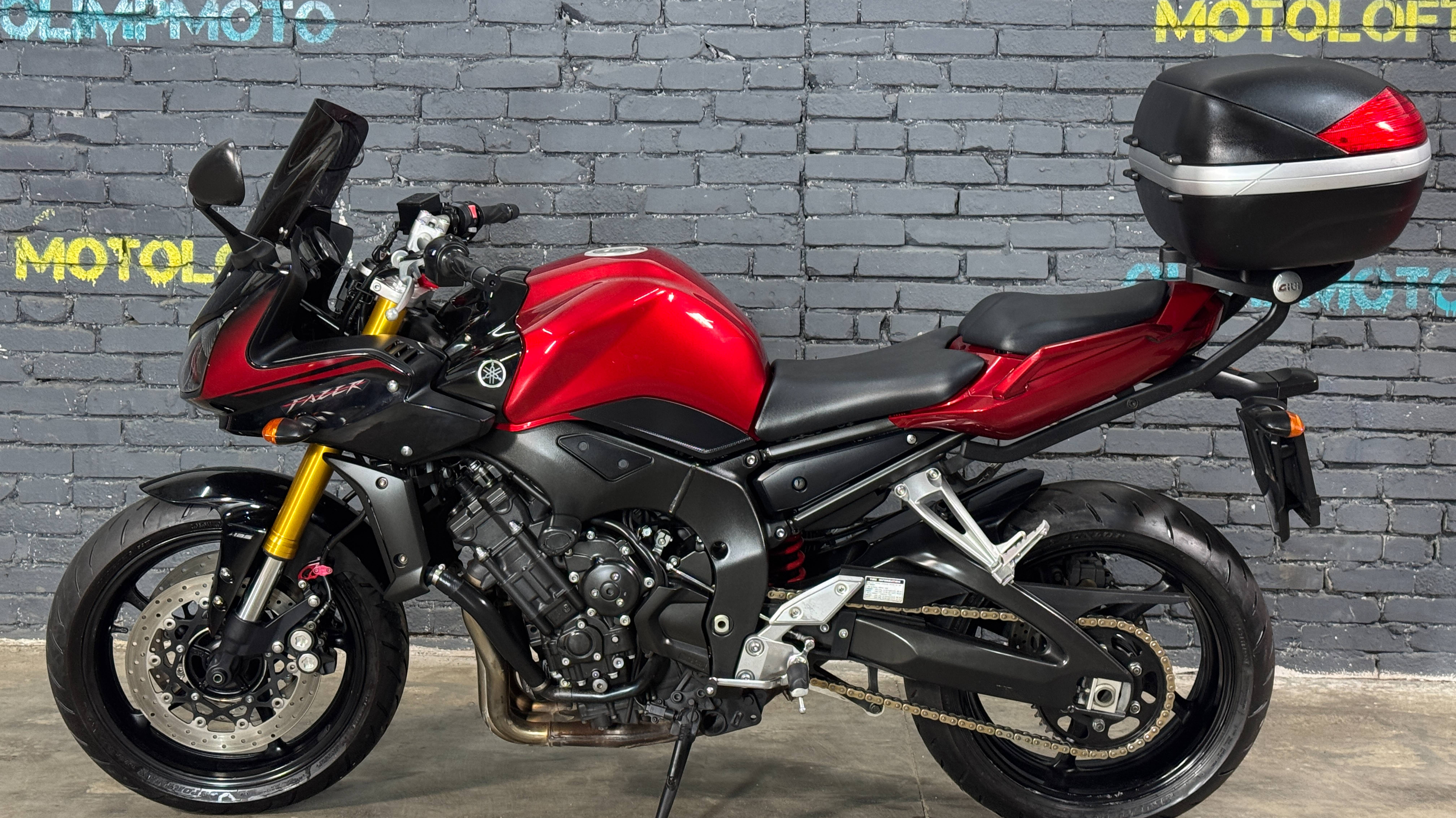 Yamaha FZ1SA 2009 red-black