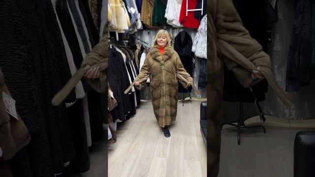 Натуральные шубы до 62 размера.mp4