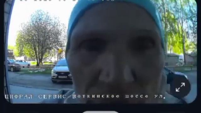 Светлана пойдем на скамейку?