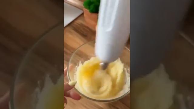 Готовим яблочный десерт. Подпишись ! рецепт в описании.