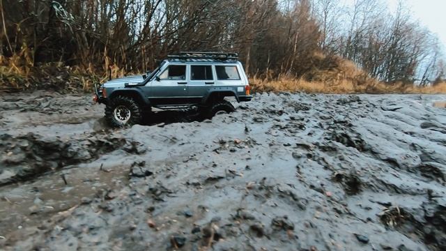 Трофи Путешествие на радиоуправляемом Jeep Cherokee XJ Injora на системе Hobbywing Fusion SE 1200kv.