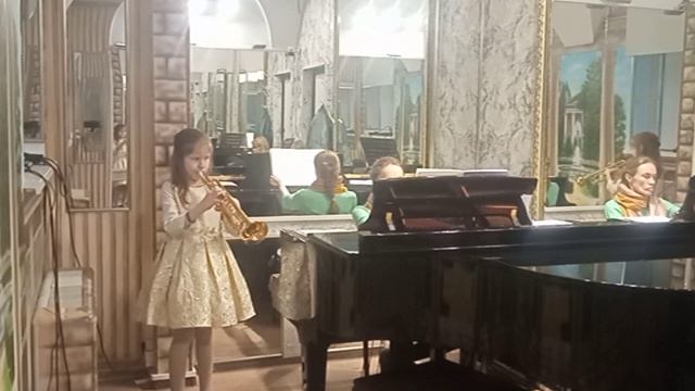 Д.Верди марш из оперы "Аида" исполняет Мурзина Екатерина концертмейстер О.В.Гаврилова