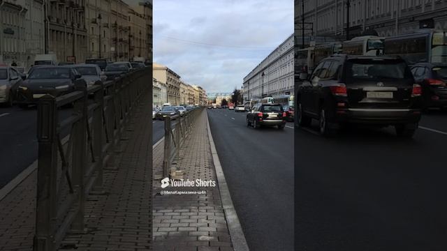 Санкт-Петербург. 26.11.2024. Лиговский проспект, вид от площади Восстания в сторону Баскова переулка