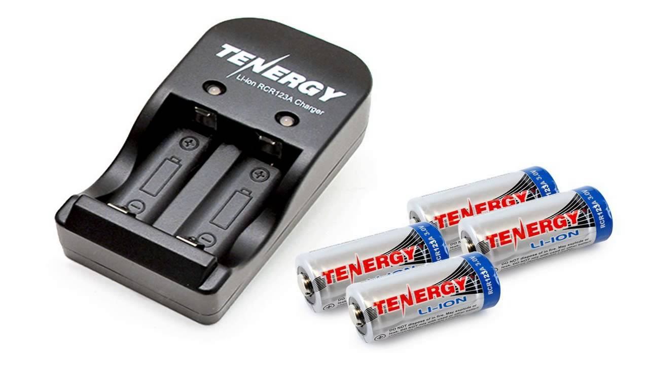 Combo 2 RCR123A 3.0V 400mAh LIFePO4 Rechargeable Batteries with a Smart Cha