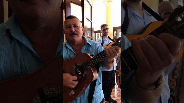Cuba. Cojímar. Ресторан-бар «La Terraza de Cojímar». Попурри.