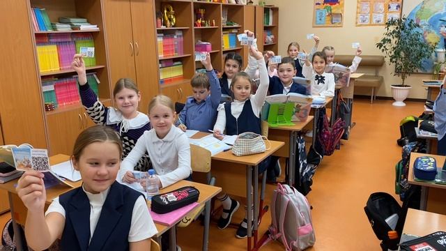 ФЛЕШМОБ ПО ПРОИЗВЕДЕНИЮ А.ВОЛКОВА ВОЛШЕБНИК ИЗУМРУДНОГО ГОРОДА