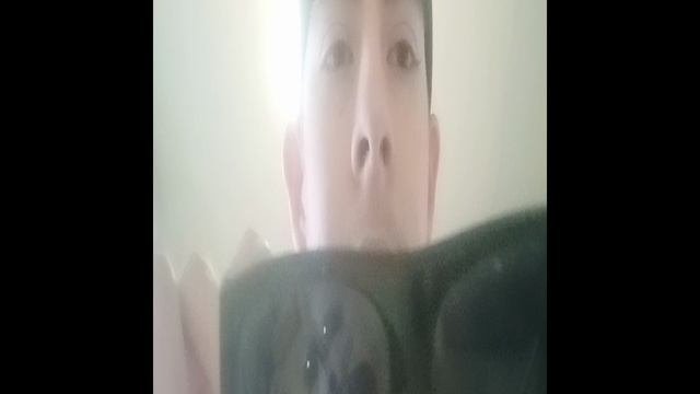 это очки Гуччи да да или ещё есть старые очки. да да 🤣🤣🤣 и подписывайтесь на мой рутуб. 🫡🫡🫡🤝