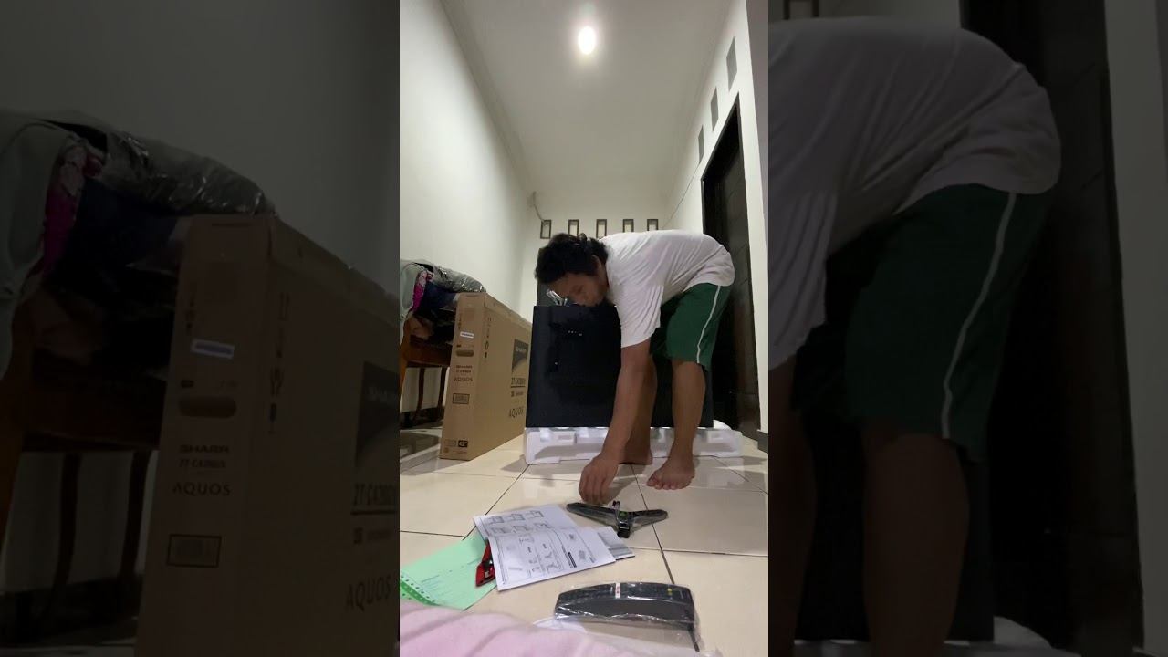 Unboxing android tv merk sharp type 2T-C42BG1I 42 inch (bag 2)