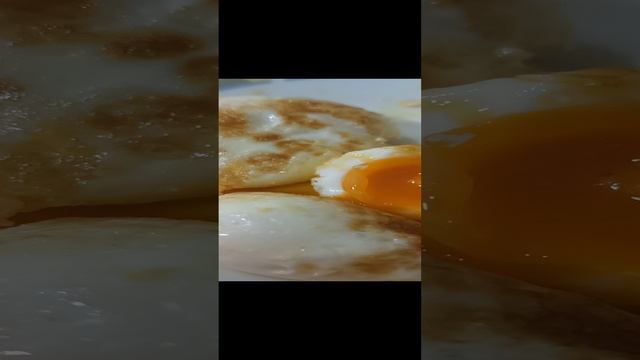 Золотые жареные яйца