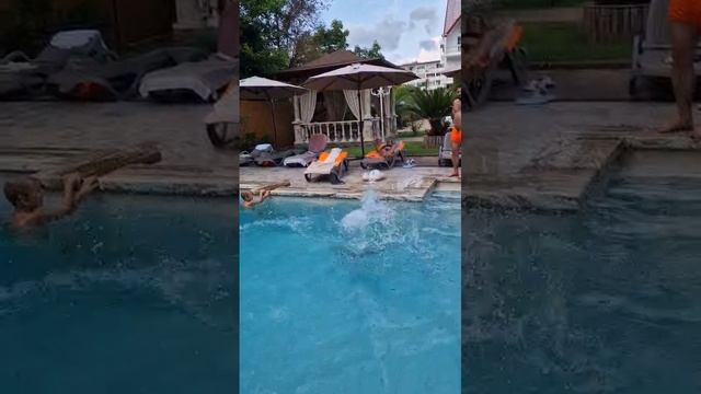 1000002441.mp4