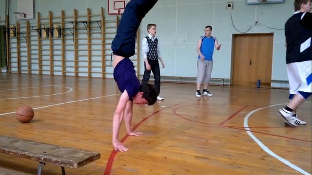 В стойке сход со скамейки