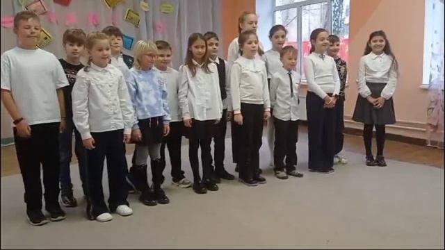 "День матери" в начальной школе ОЧУ "ОЦ им.С.Н.Олехника" в Новогиреево