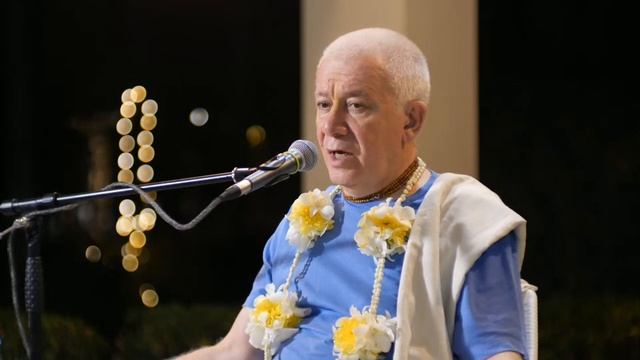 Сердце должно быть под защитой гуру, садху и шастр.