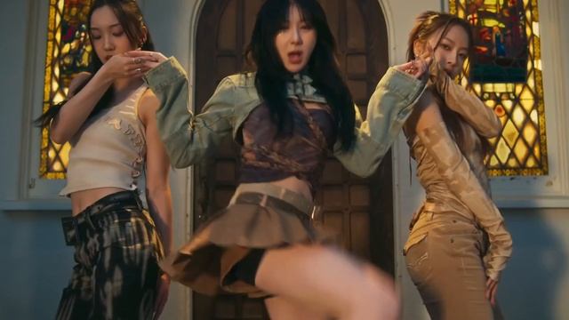 LEE CHAE YEON(이채연) - 'Don't' MV