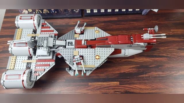 LEGO Starwars 7964  Repuplic Frigate Review cooles Schiff und Banger Figuren