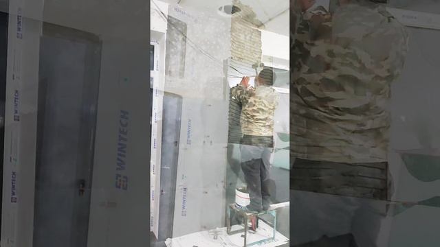 кладём плитку в доме. ч 2