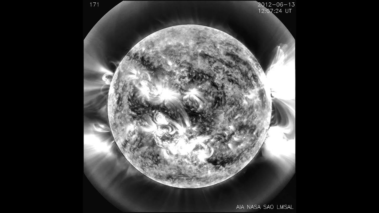 SDO/AIA 171 Å 2012/06/13 Enhanced Radial Filter Movie