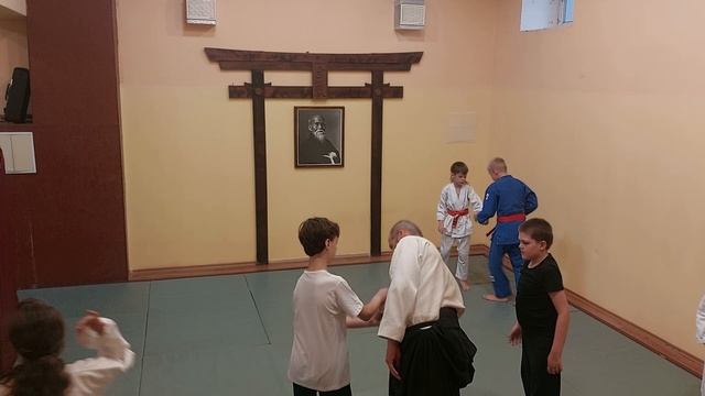 Каникулы подходят к концу, но дети продолжают заниматься айкидо!