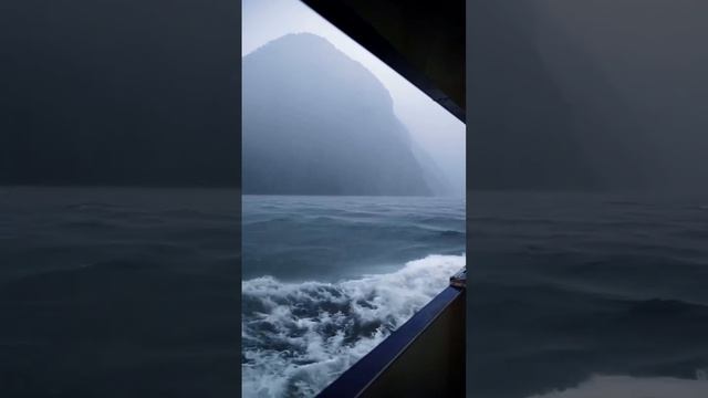 c9b3575b76c2a1d9ff5d2feb4aeebdd2.mp4