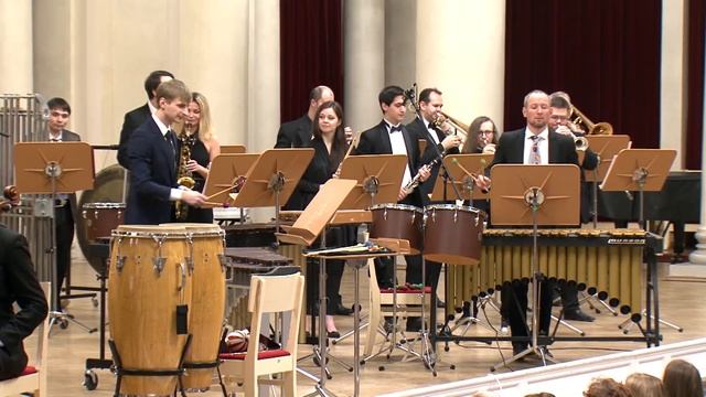 Геннадий Гладков - Музыка к фильму "Обыкновенное чудо"
Автор фантазии - Владислав  Шапиро