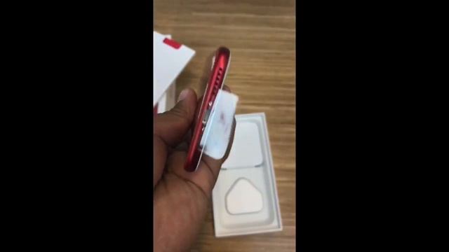 Unboxing IPHONE 7 (Product Red)