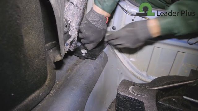Установка фаркопа Leader C203-A. CHEVROLET LACETTI (KLAN) (хетчбек) 2004-...